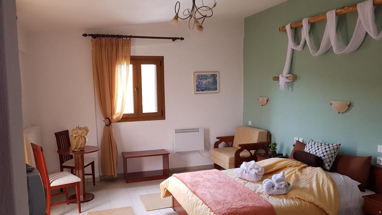 Hotel Metoxi Spilia  Exterior photo
